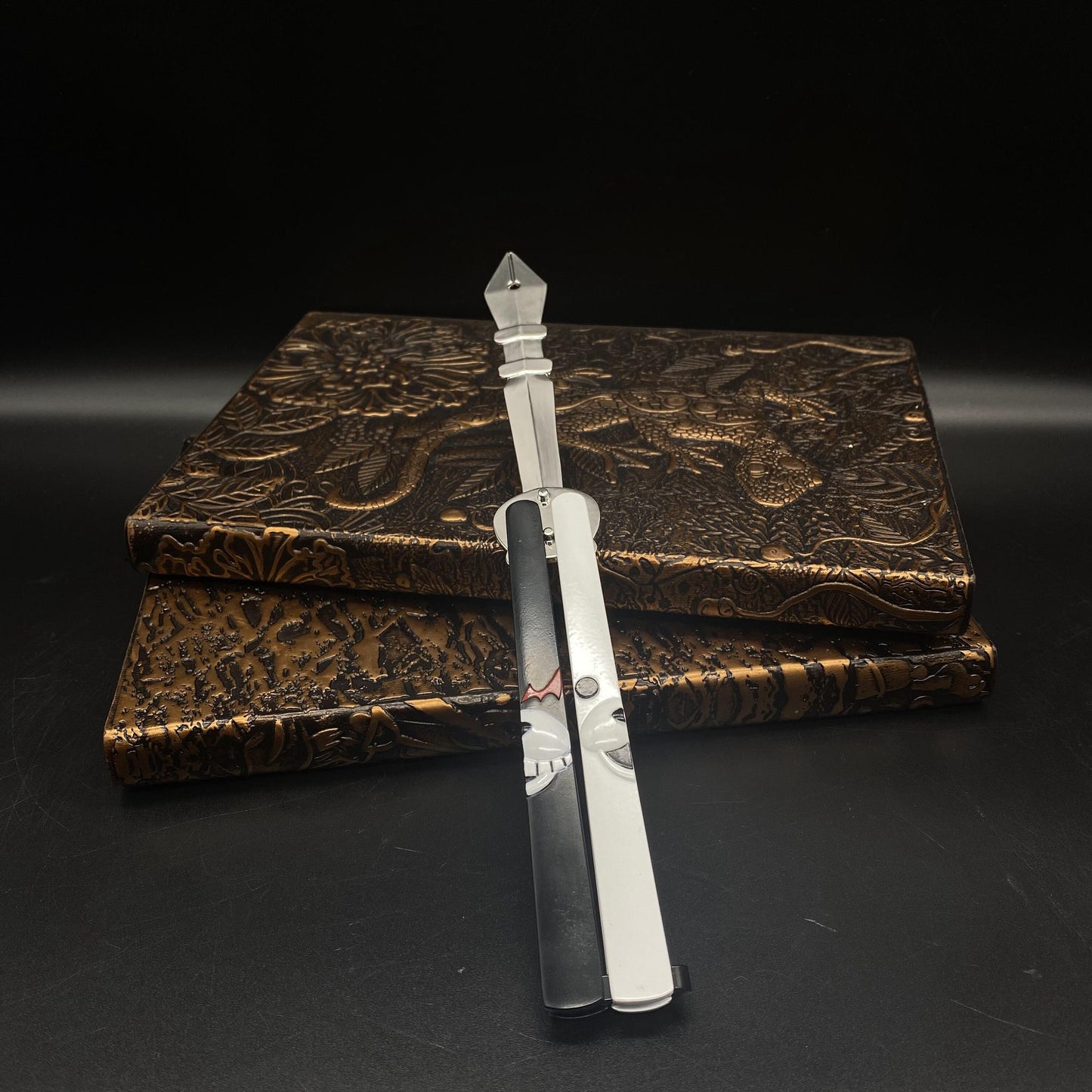 Monokuma Butterfly Knife