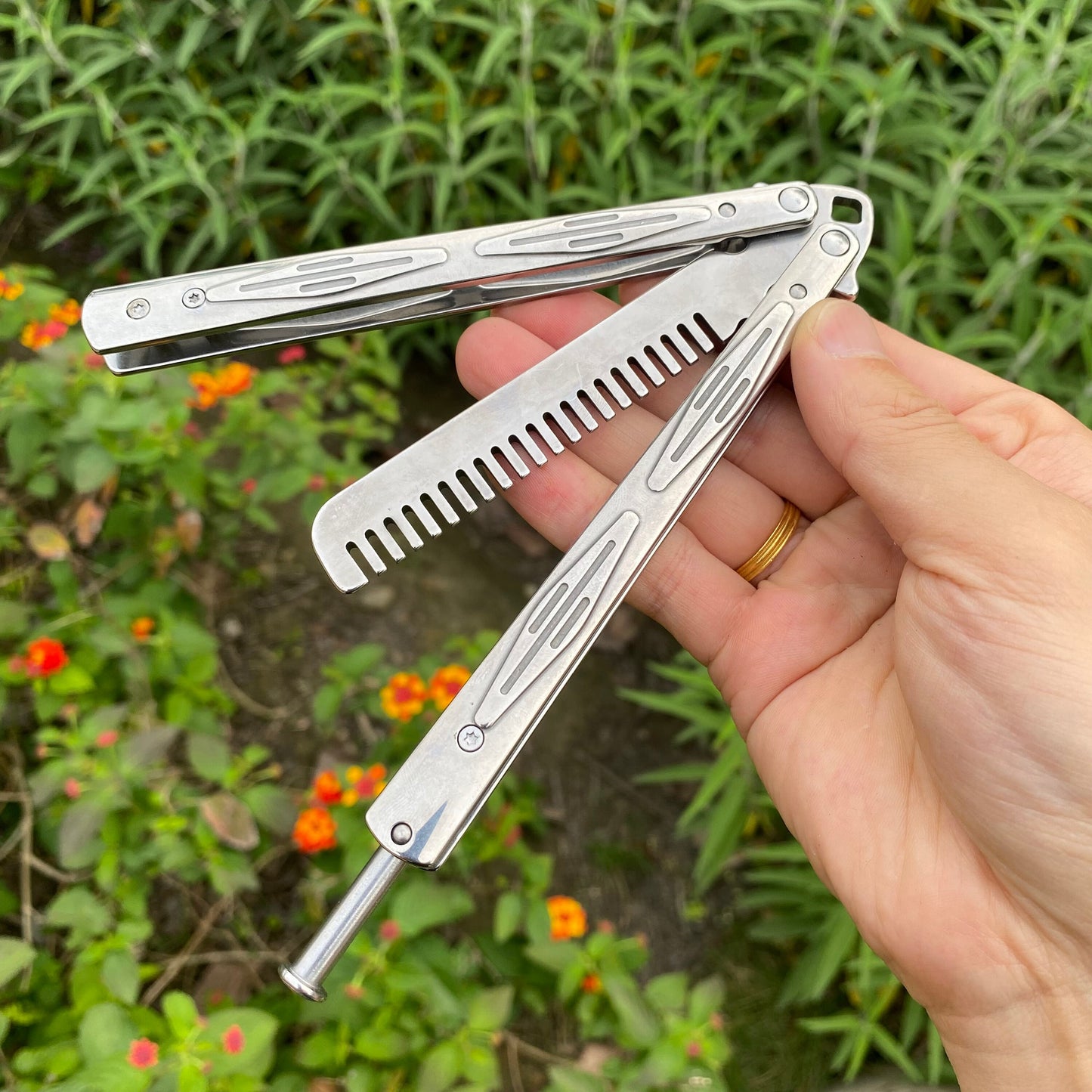 Yoru Comb Shaped Butterfly Knife