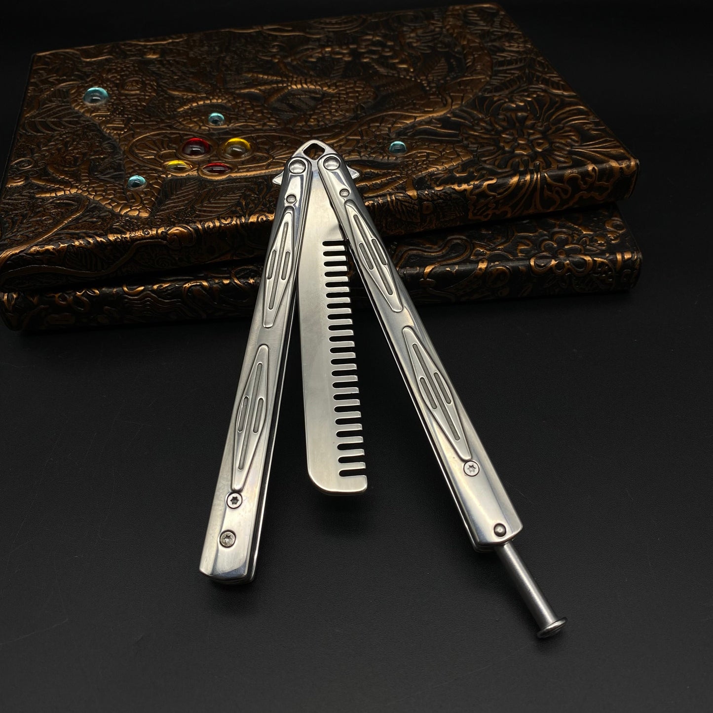 Yoru Comb Shaped Butterfly Knife