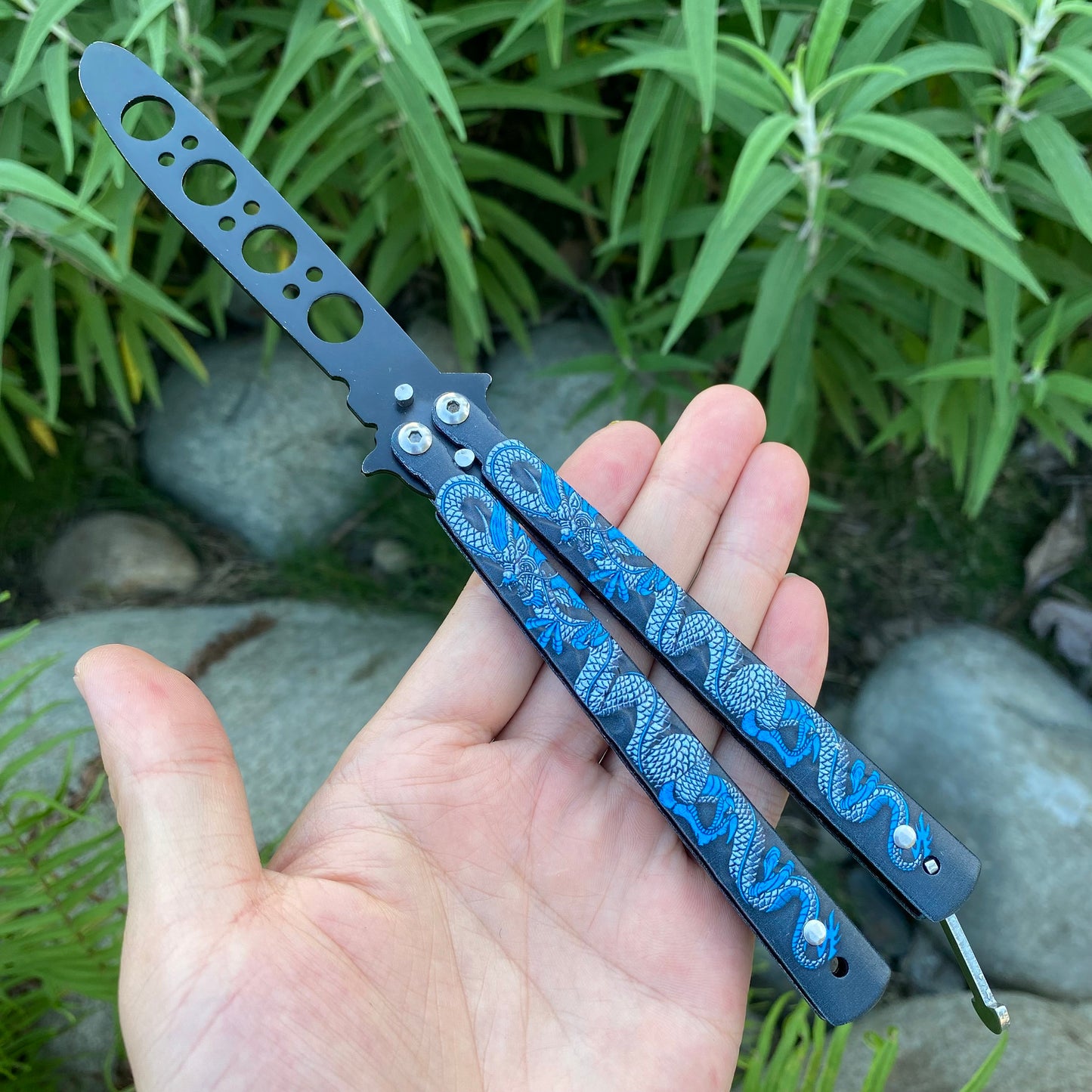 Colore 3D Dragon Sculpture Butterfly Knife