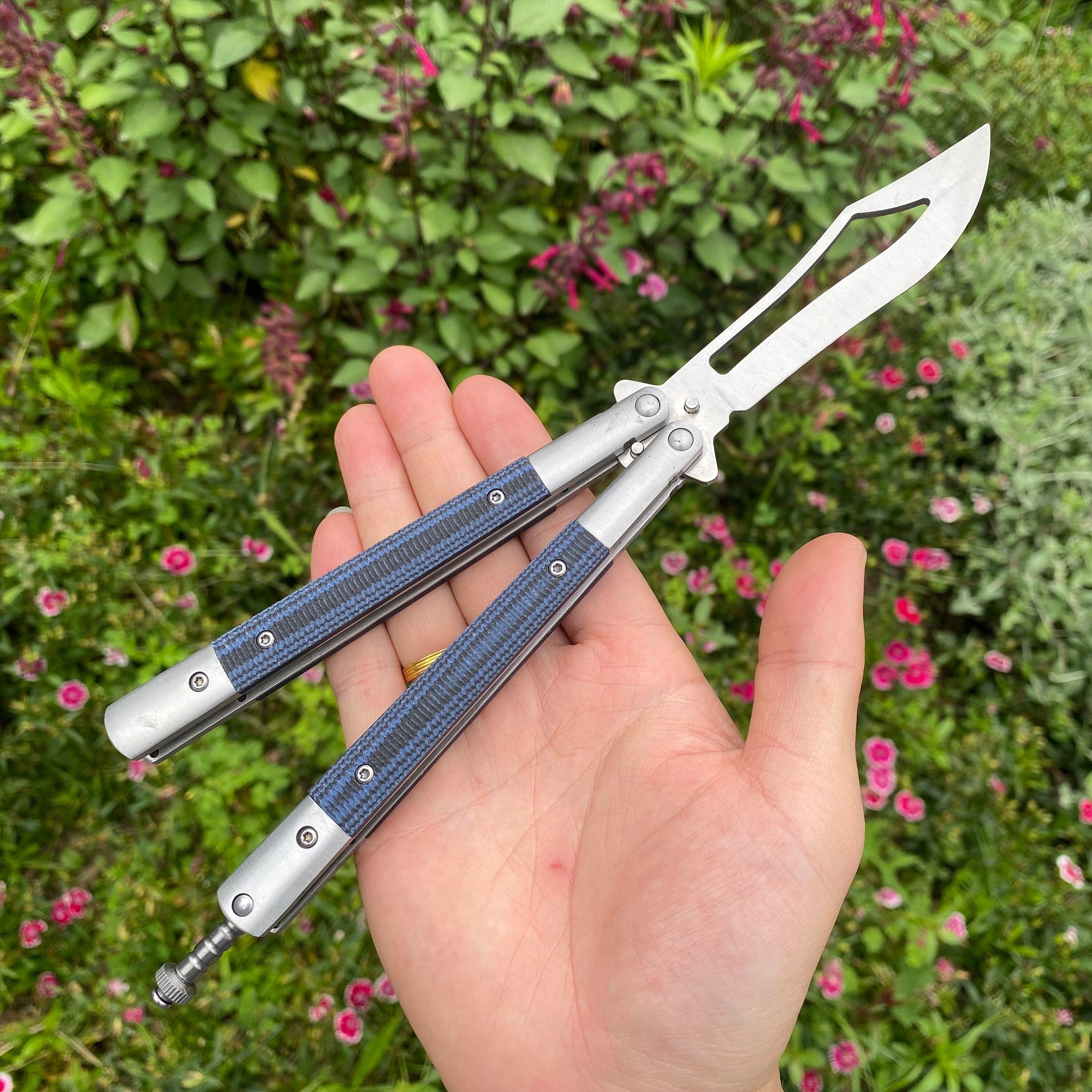 Unique Butterfly Knife