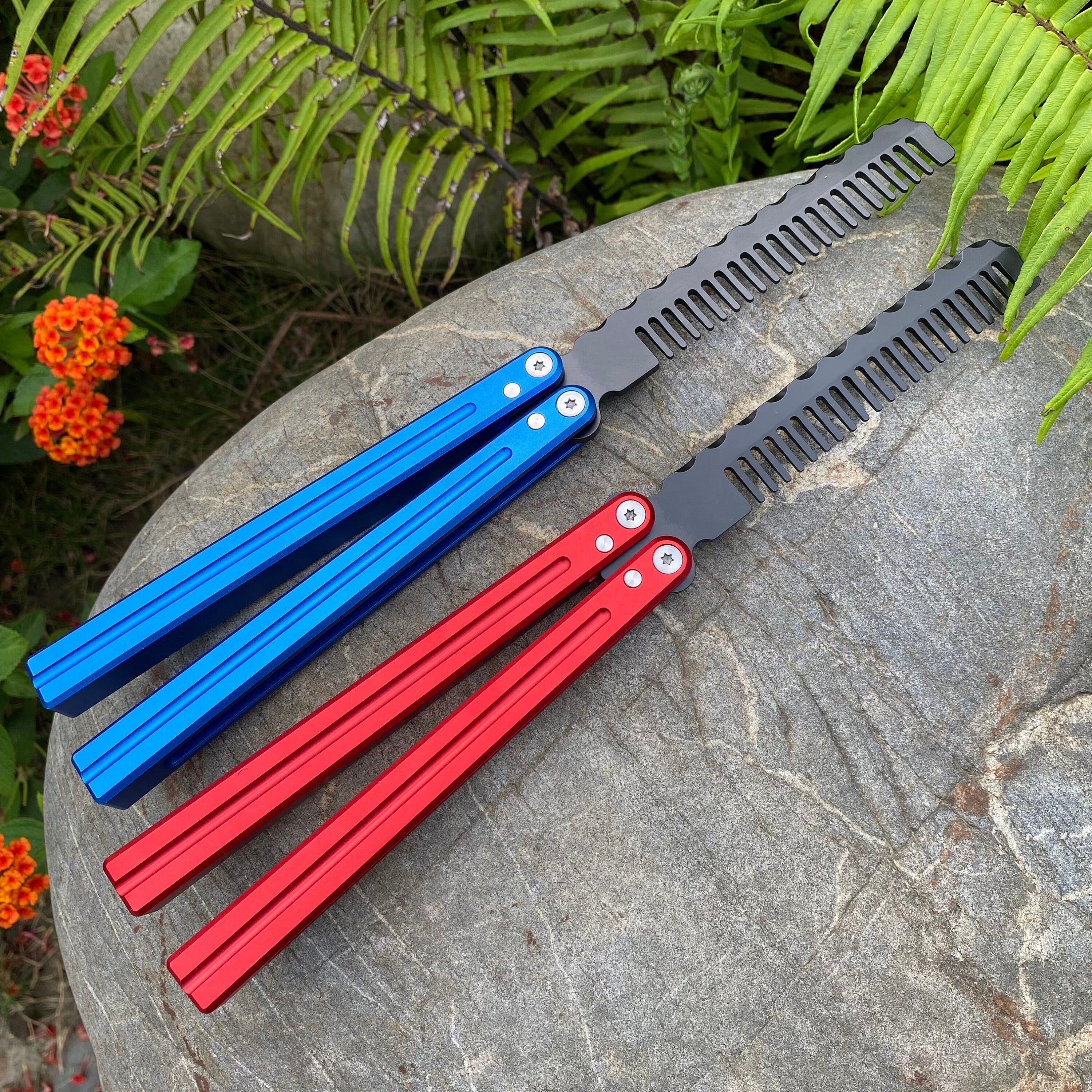 Red Blue Comb Butterfly Knife